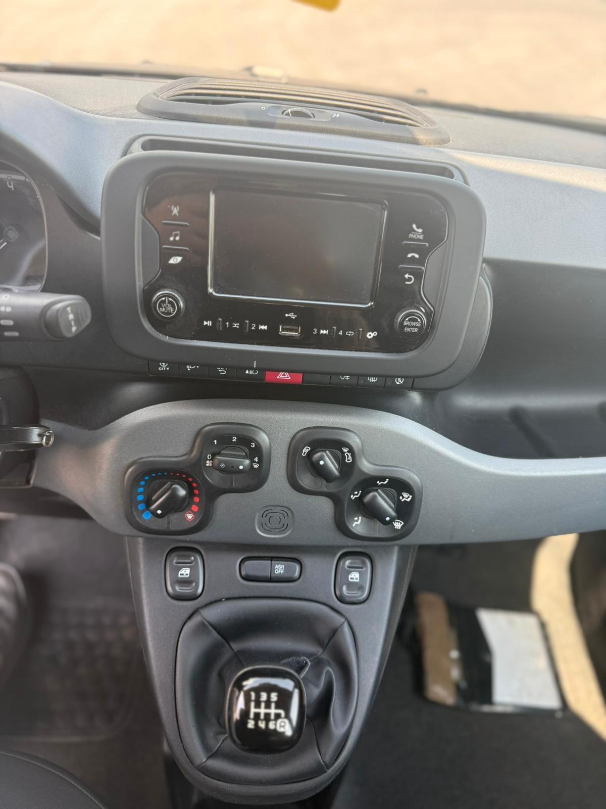 Fiat Panda Cross 2023 1.0 FireFly S&S Hybrid IVA ESPOSTA