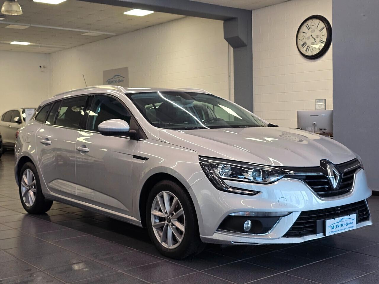 Renault Megane Sporter dCi 115 CV EDC Bus.