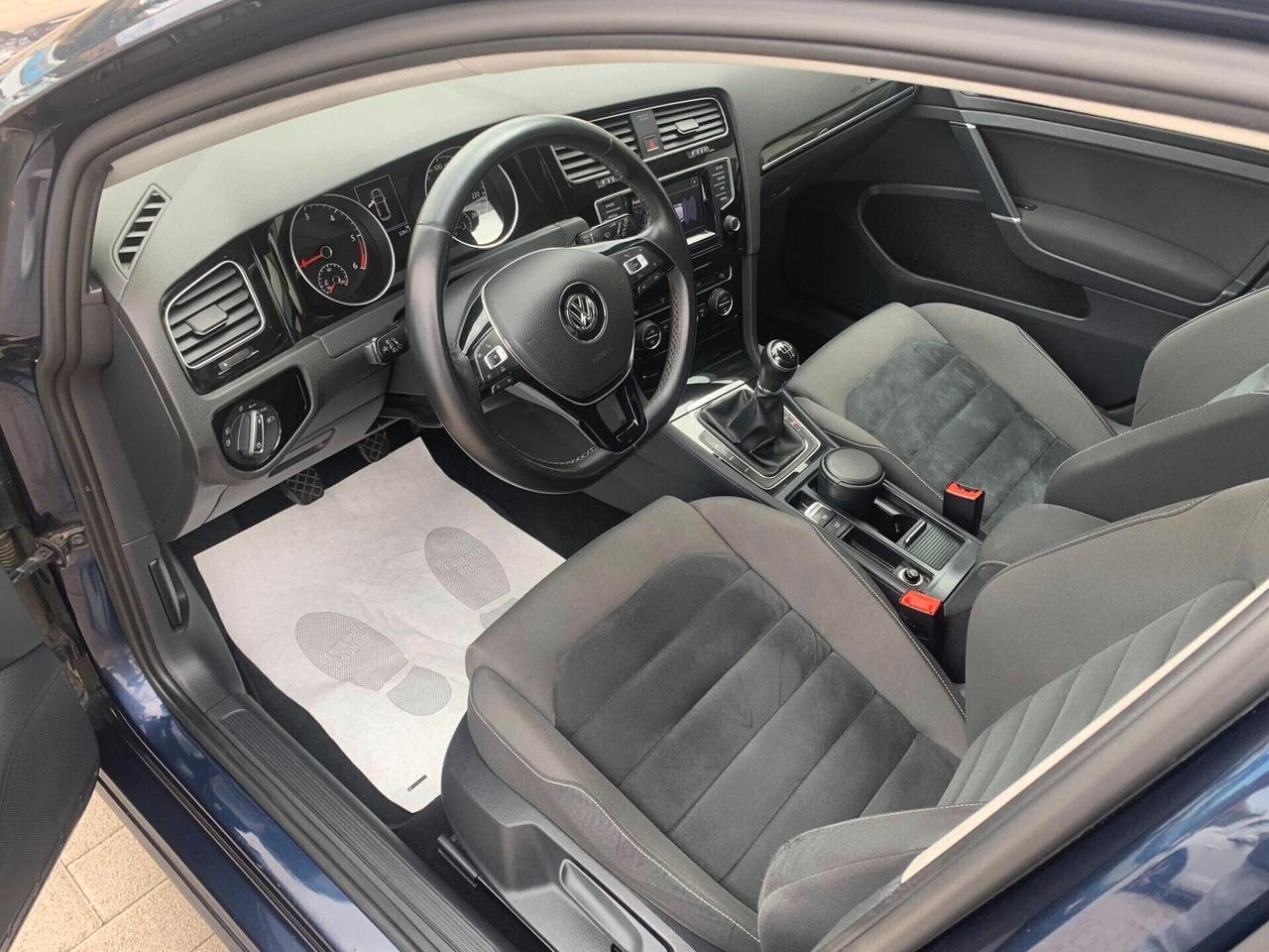 Volkswagen Golf 1.6 TDI Highline BMT SPORT 2013