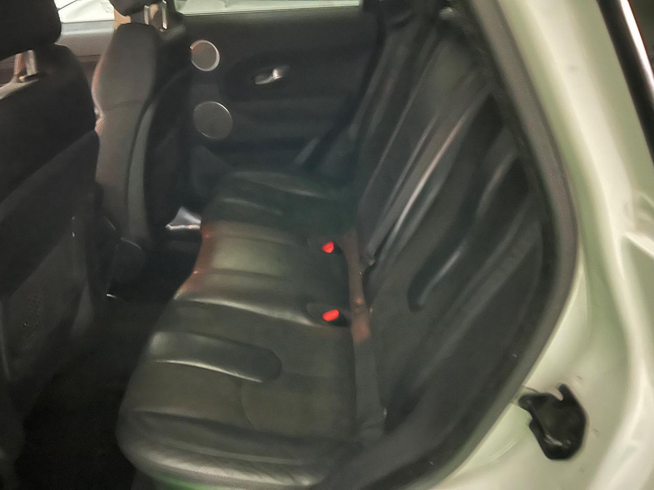 Land Rover Range Evoque 2.2 TD4 5p. Pure