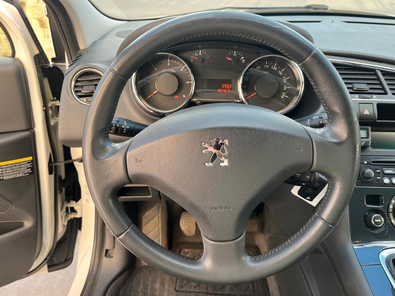 Peugeot 3008 1.6 HDi 110CV Business