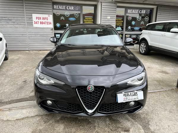 Alfa Romeo Giulia 2.2 Turbodiesel 150CV Business Launch Edition