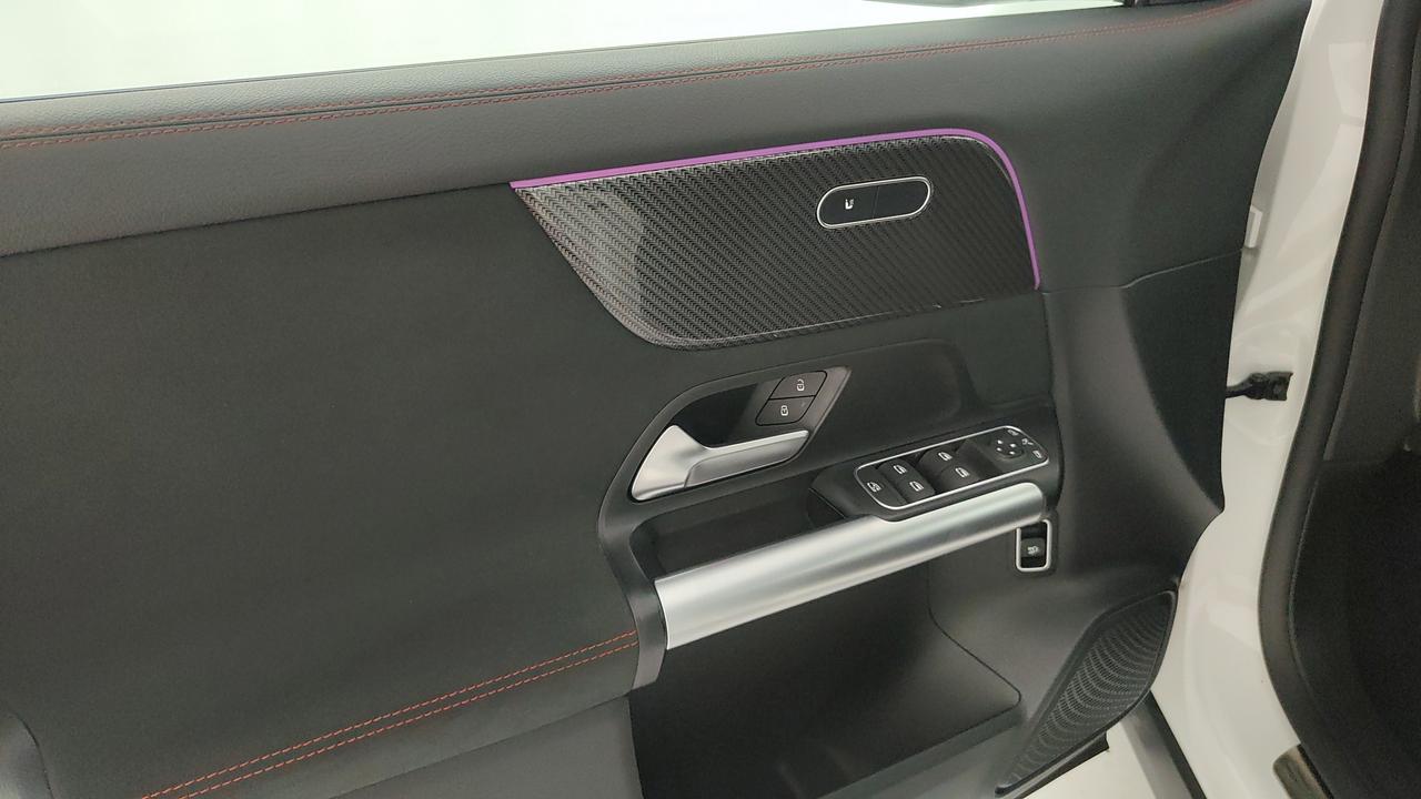 Mercedes-Benz GLA-H247 2023 - GLA 200 d AMG Line Premium 4matic auto