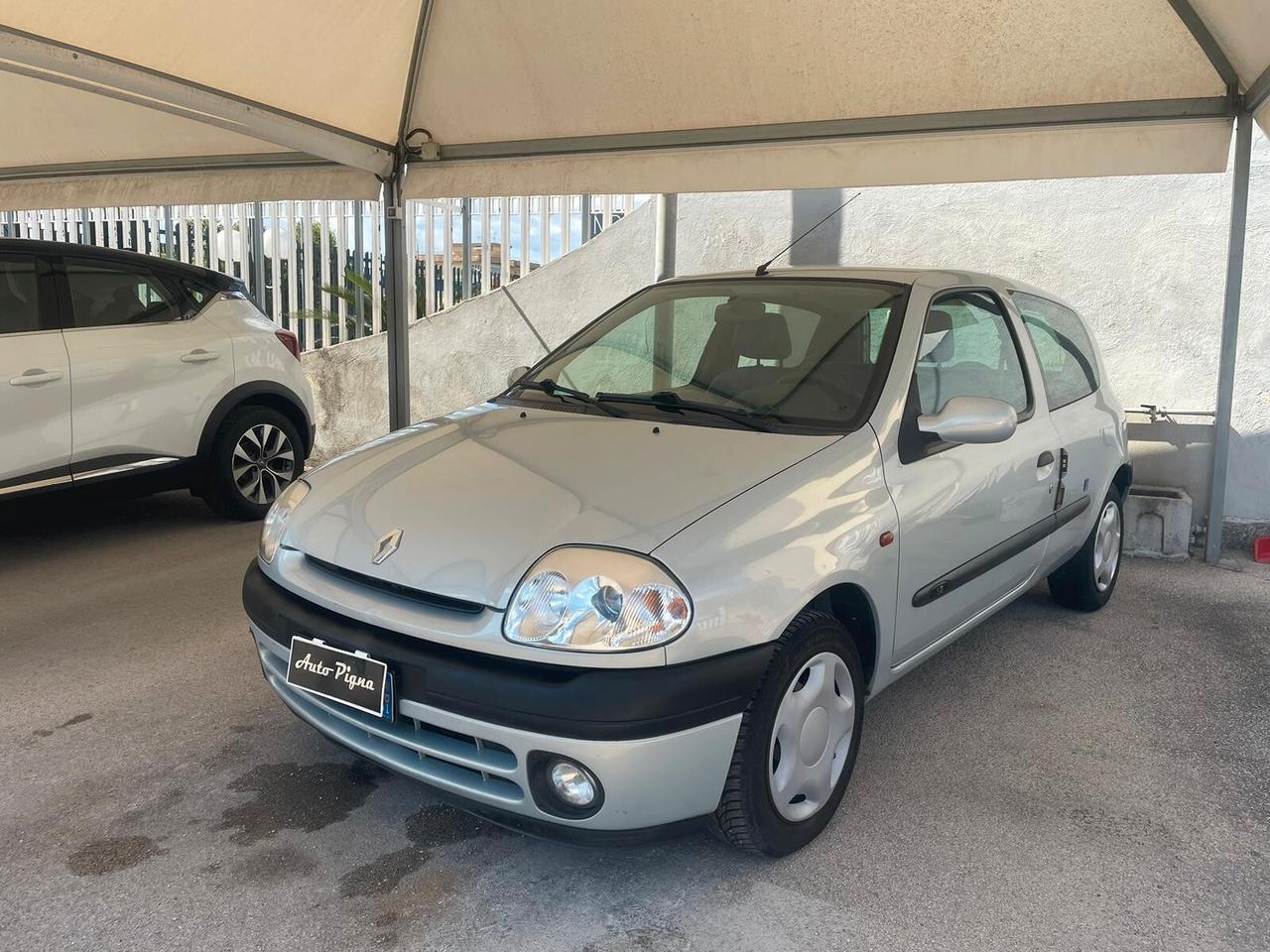 Renault Clio 1.2 cat 3 porte