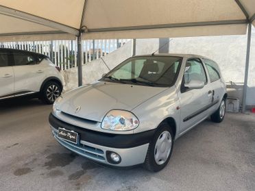 Renault Clio 1.2 cat 3 porte