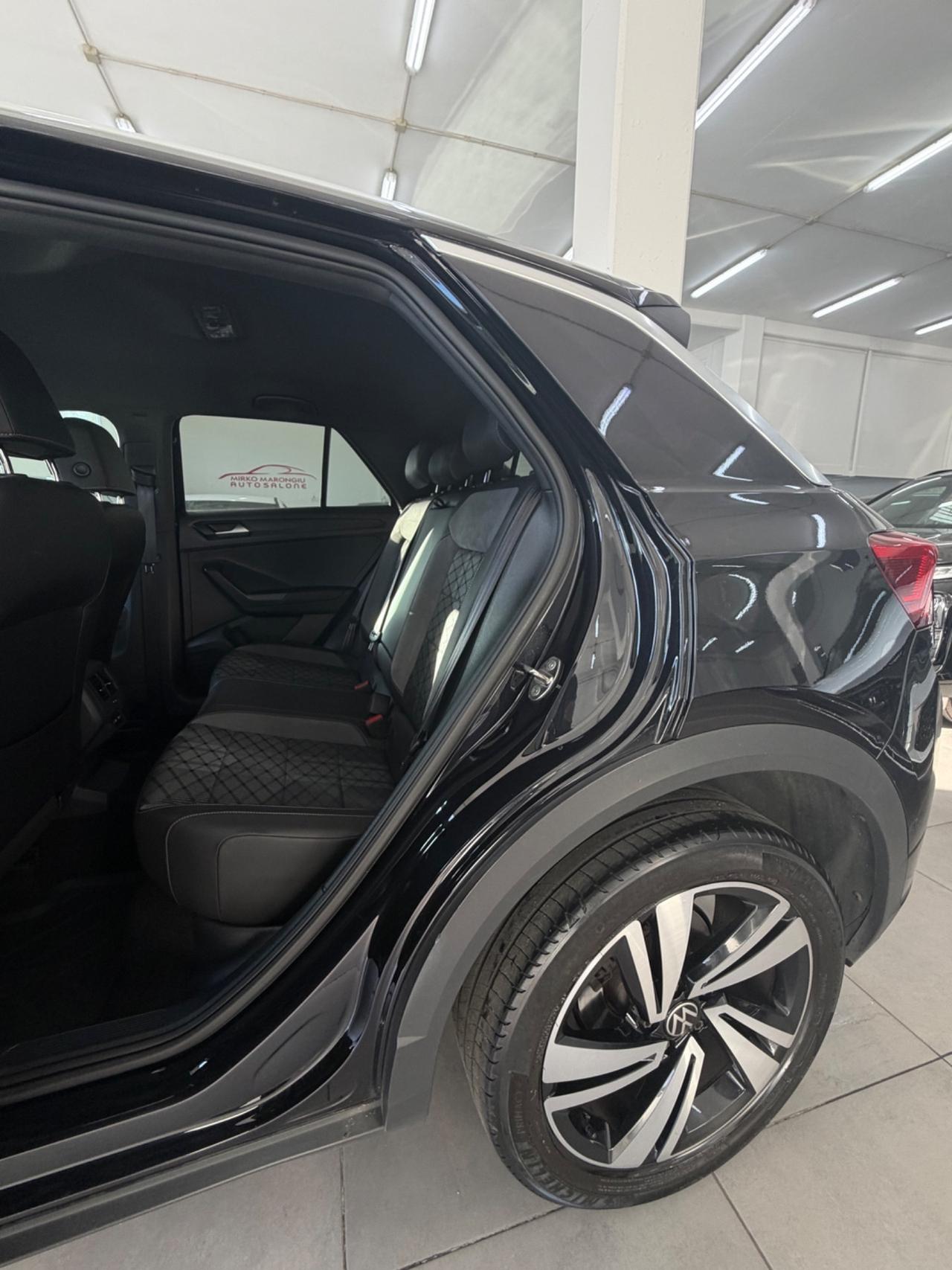 VW T-Roc 2.0 TDI SCR 150 CV DSG R-Line FINANZIABILE