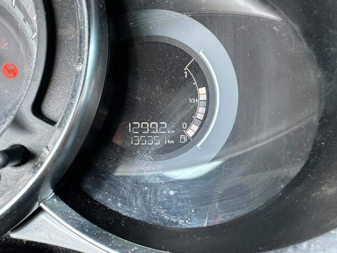 Ds DS3 3 1.2 VTi 82 Just Black