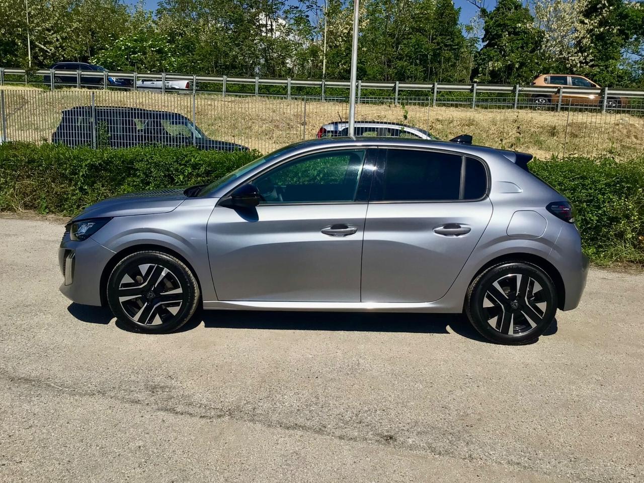 Peugeot 208 1.2 100cv Allure S&S