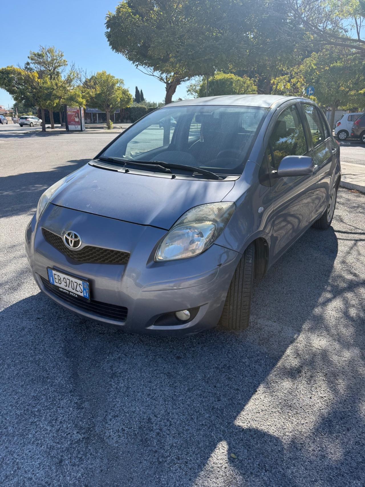 Toyota Yaris 1.0 5 porte sol