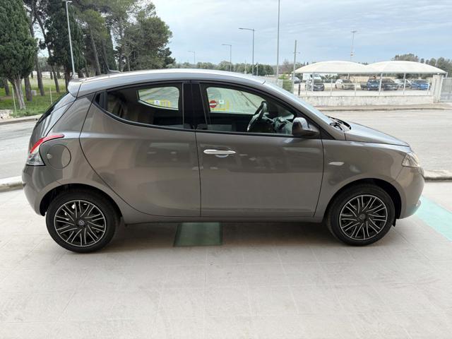 LANCIA Ypsilon 1.0 FireFly 5 porte S&S Hybrid Gold 5 posti.