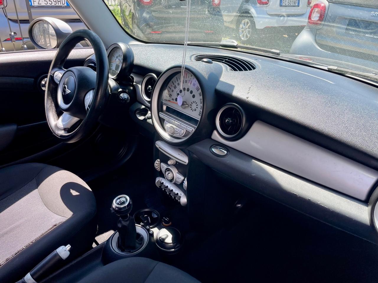Mini Mini 1.6 16V Cooper D