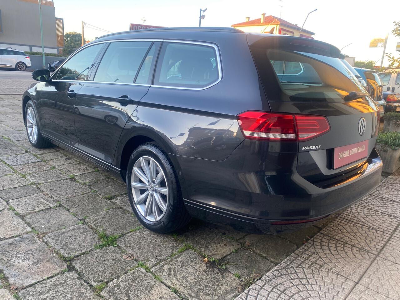Volkswagen Passat Variant 1.6 TDI SCR DSG Business BMT
