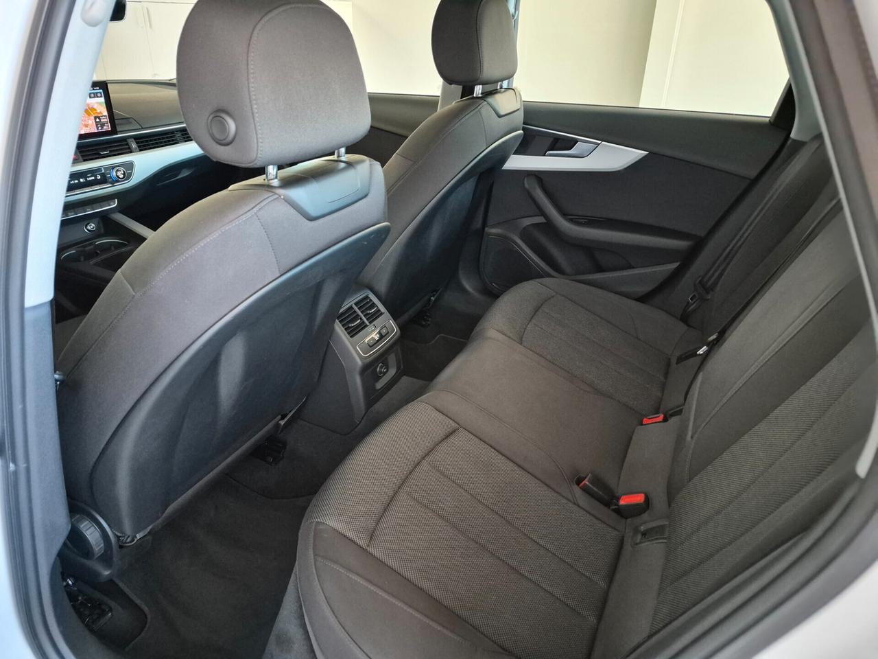 Audi A4 AVANT 35 2.0 TDI MHEV 163CV S-TRONIC LED NAVI MMI PLUS APPLE CAR PLAY/ANDROID AUTO VIRTUAL COCKPIT PLUS ACC LUCI AMBIENTE