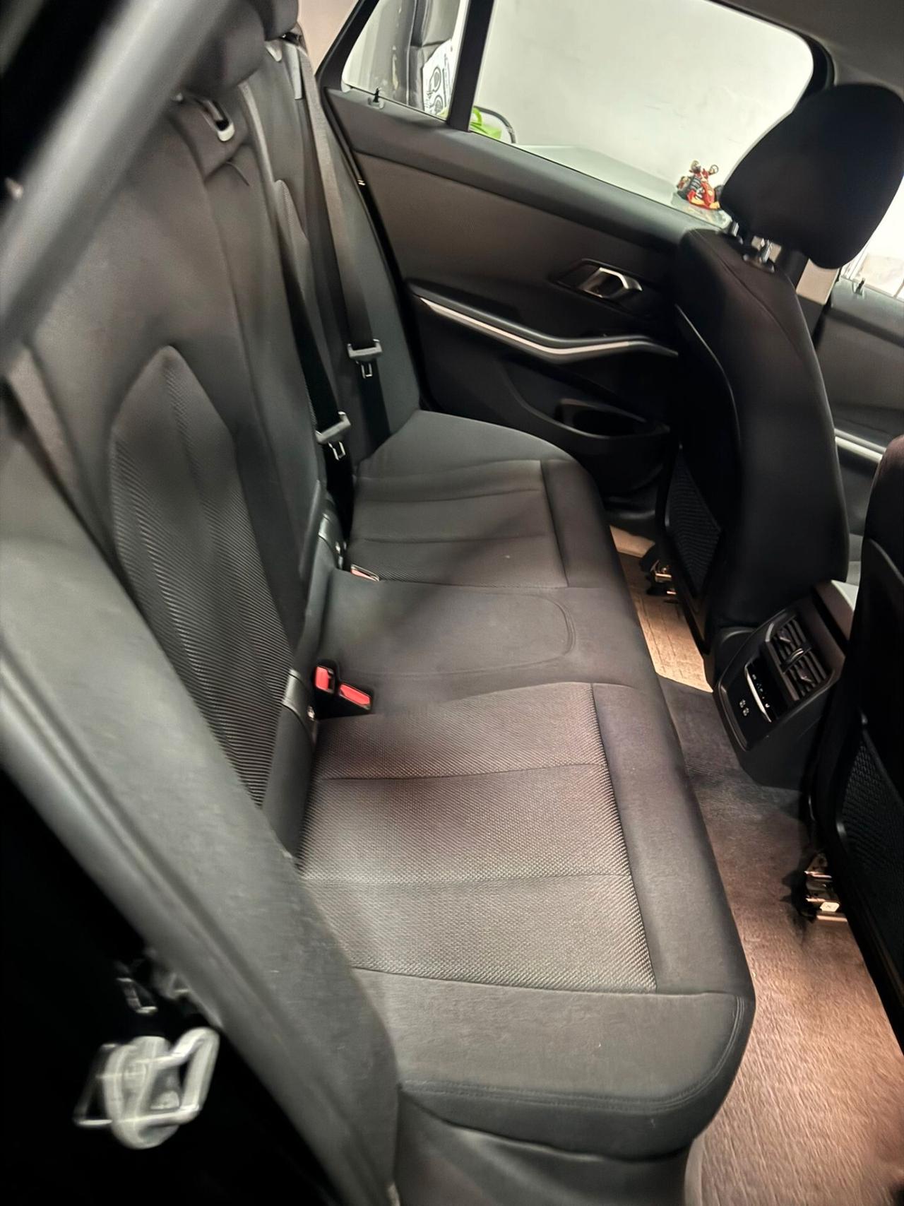 Bmw 318 d 48V Touring Msport -Prezzo promozionale....