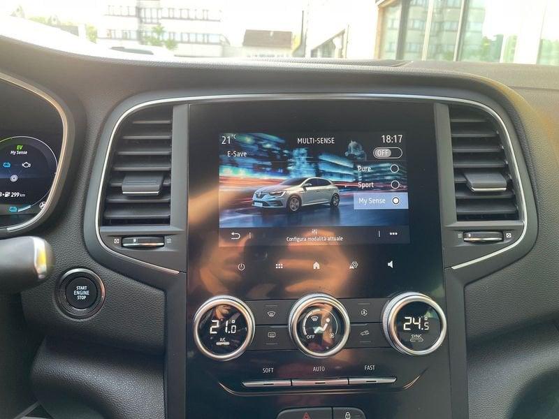 Renault Mégane MEGANE BERLINA BUSINESS E-TECH Plug-In Hybrid 160