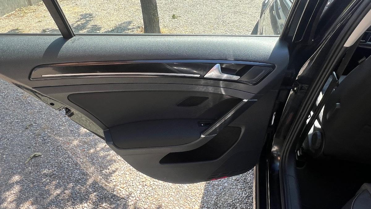 VOLKSWAGEN - Golf 1.6 tdi Trendline 5p