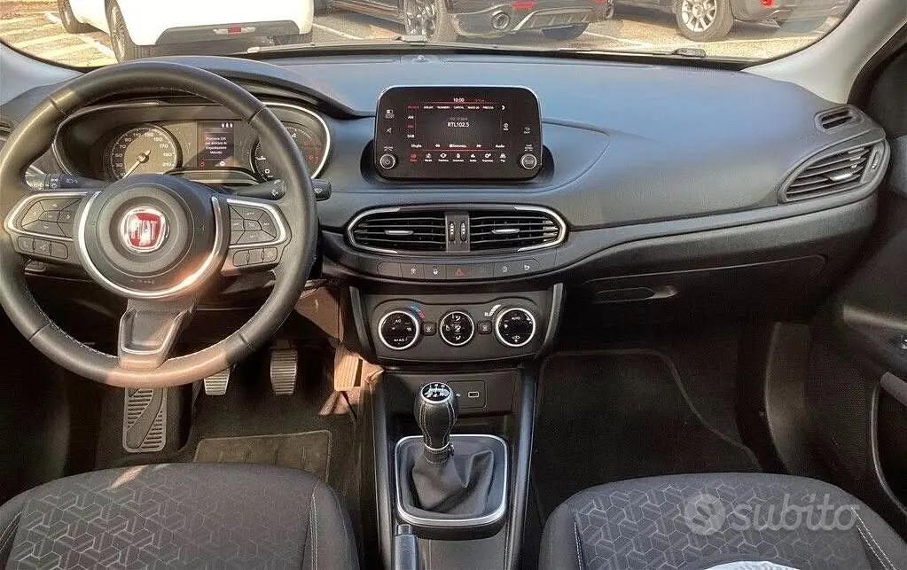 Fiat Tipo 1.3 Mjt 5 porte -City CROSS- Retrocamera