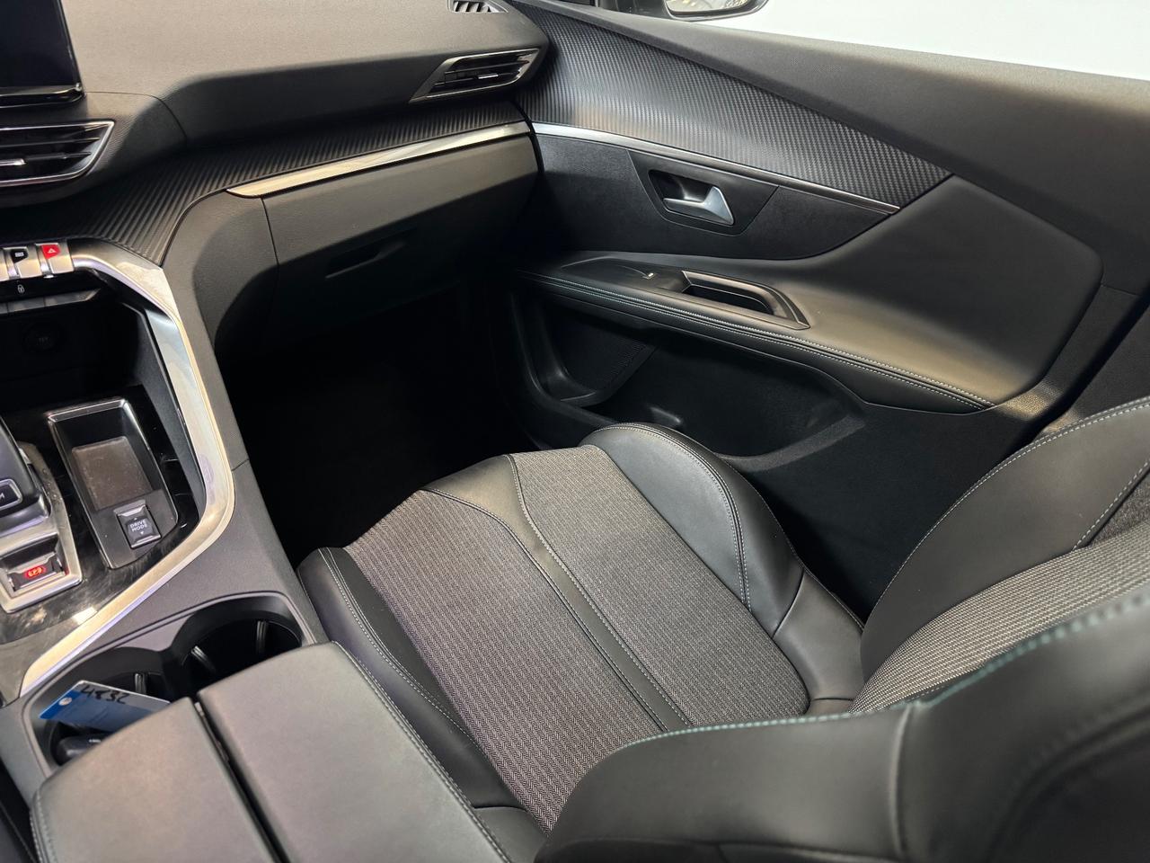 Peugeot 5008 BlueHDi 180 S&S EAT8 Allure Pack