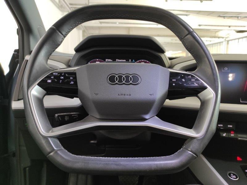AUDI Q4 e-tron - Q4 40 e-tron S line edition