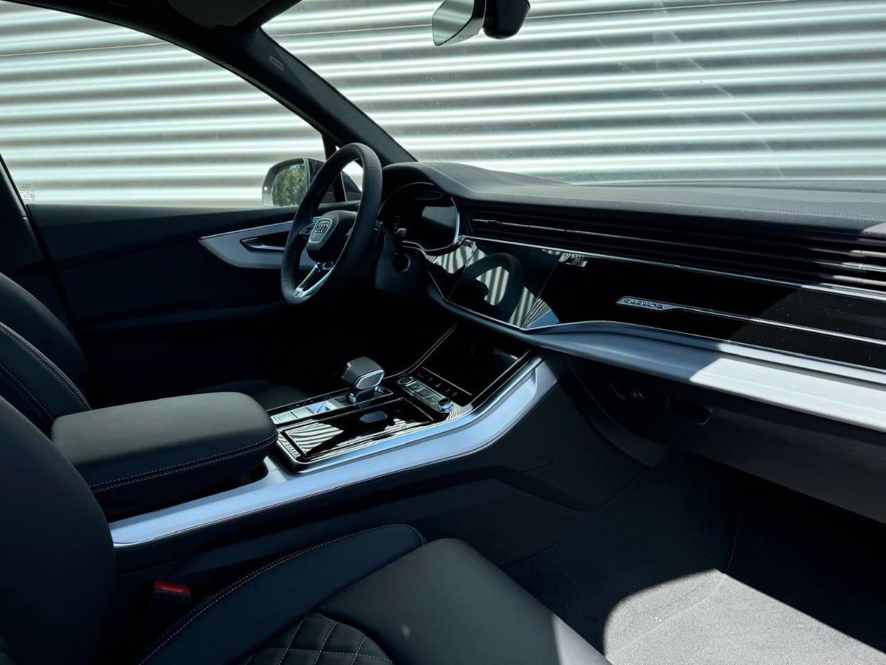 AUDI Q7 55 TFSIe QUATTRO TIPTRONIC S-LINE