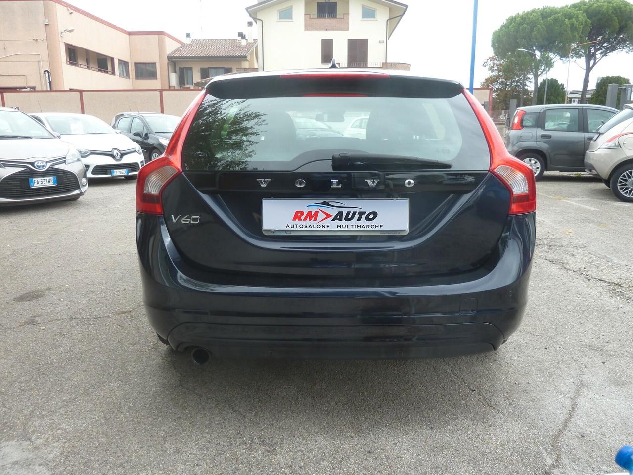 Volvo V60 D3 Geartronic Summum EURO 6