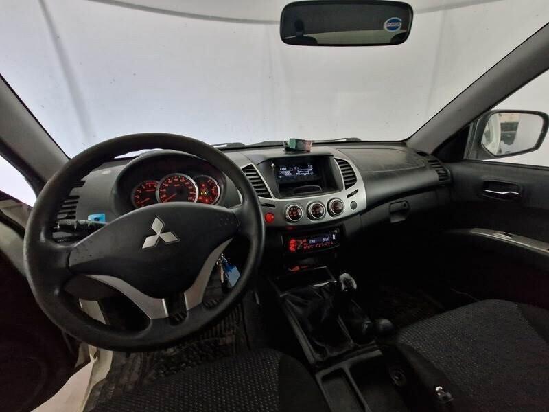 Mitsubishi L200 2.5 DI-D 178 CV Cab Intense Plus
