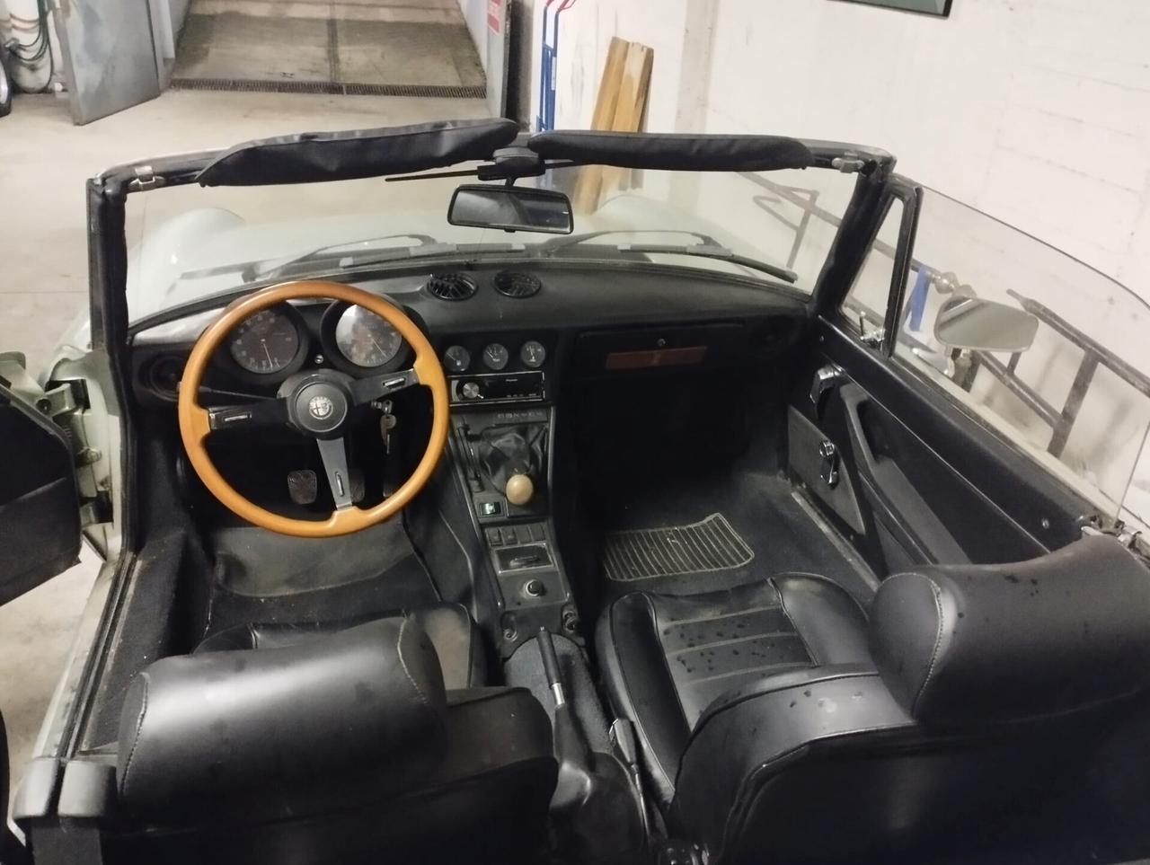 Alfa Romeo Spider DUETTO 1.6