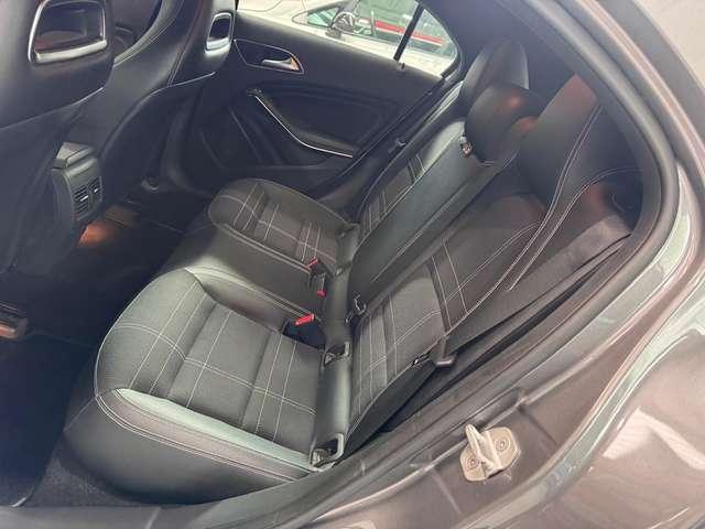 Mercedes-Benz A 180 Benzina Manuale