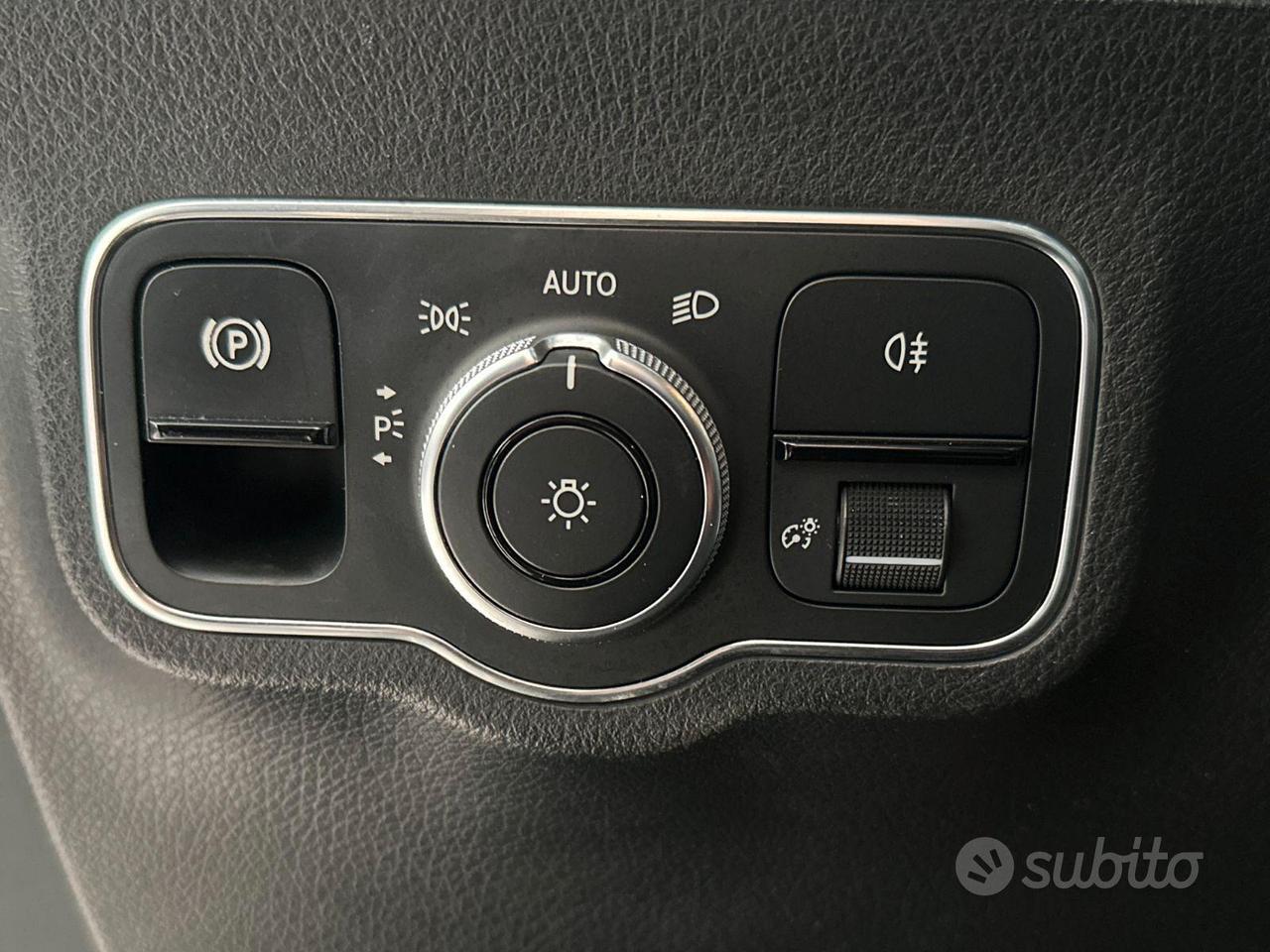 Mercedes-Benz B 180d Premium AMG - 114.000km