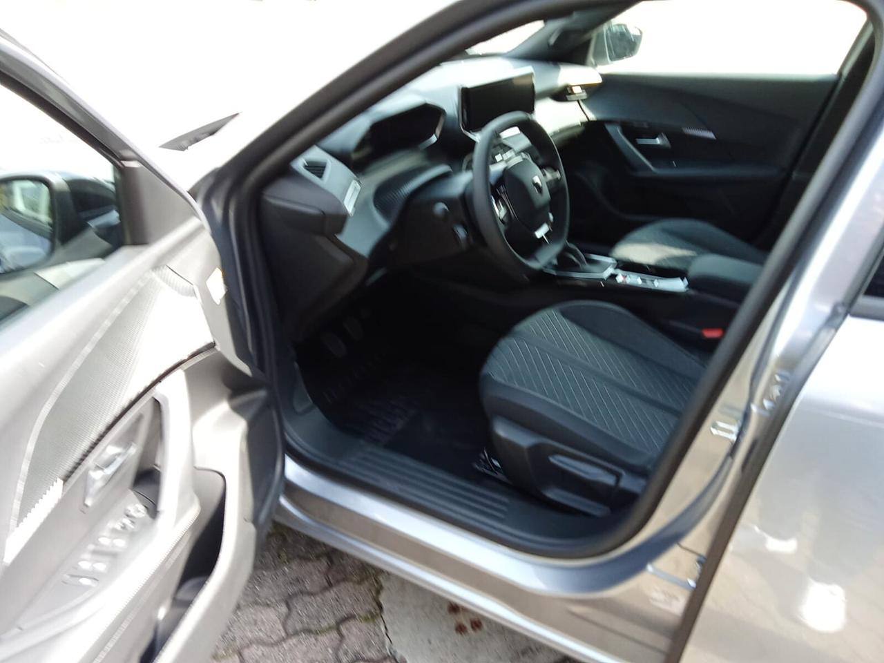Peugeot 2008 PureTech 100 S&S Allure