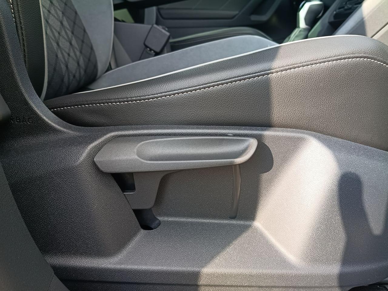 Volkswagen Tiguan R-LINE #50664