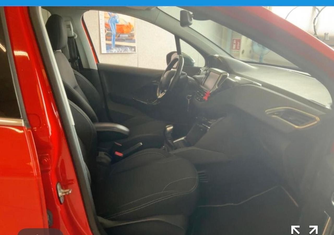 Peugeot 208 PureTech 82 5 porte Allure