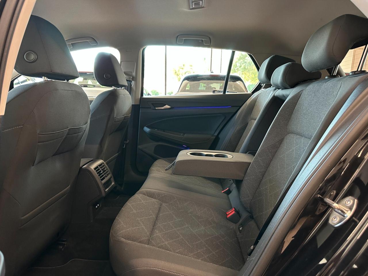 VOLKSWAGEN GOLF LIFE 2.0 TDI 116CV *CARPLAY*LUCI*NEOPATENTATI*