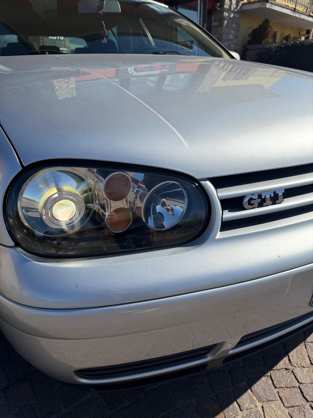 Volkswagen Golf GTI 1.8 turbo 20V cat 3p.