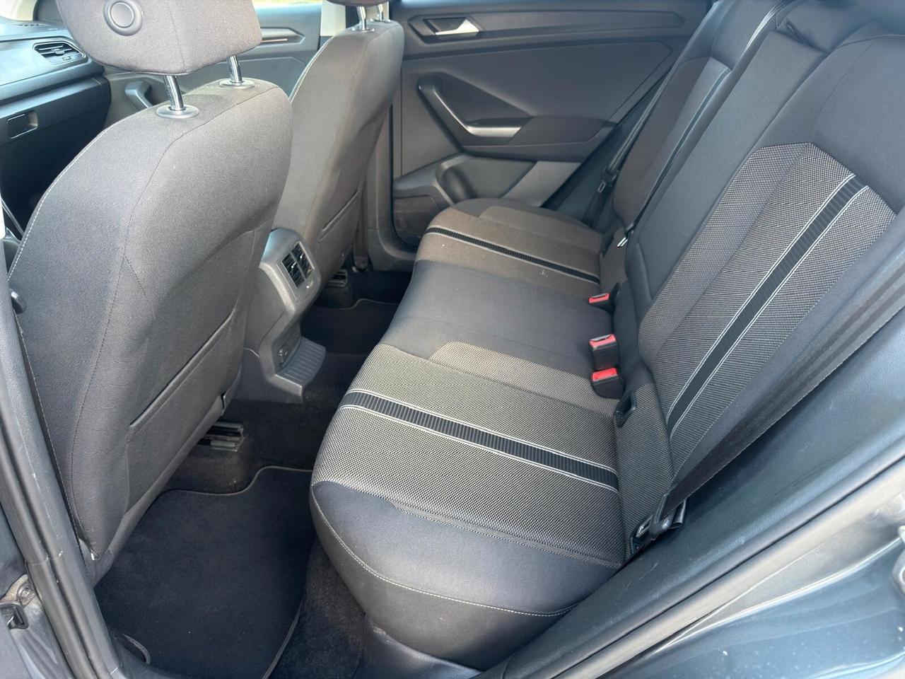 Volkswagen T-Roc 1.6 TDI SCR Advanced BlueMotion Technology
