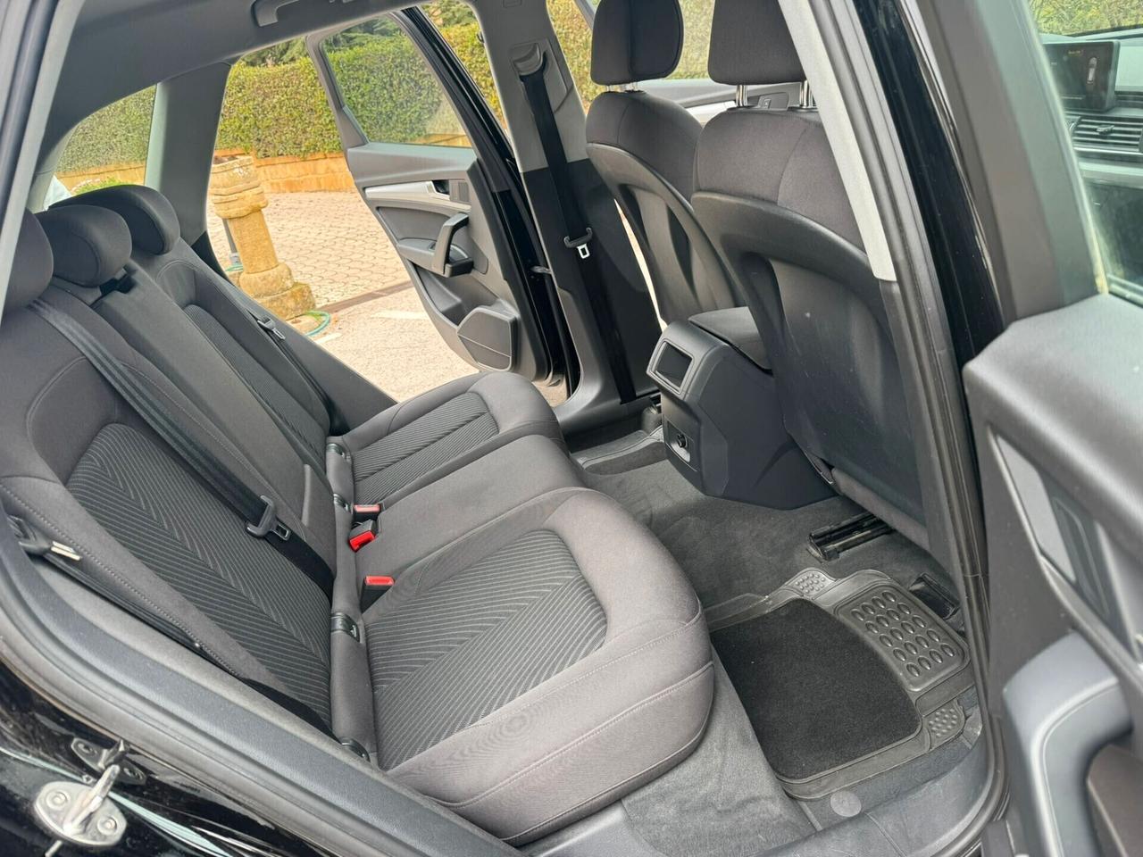 Audi Q5 2.0 TDI quattro S tronic Business