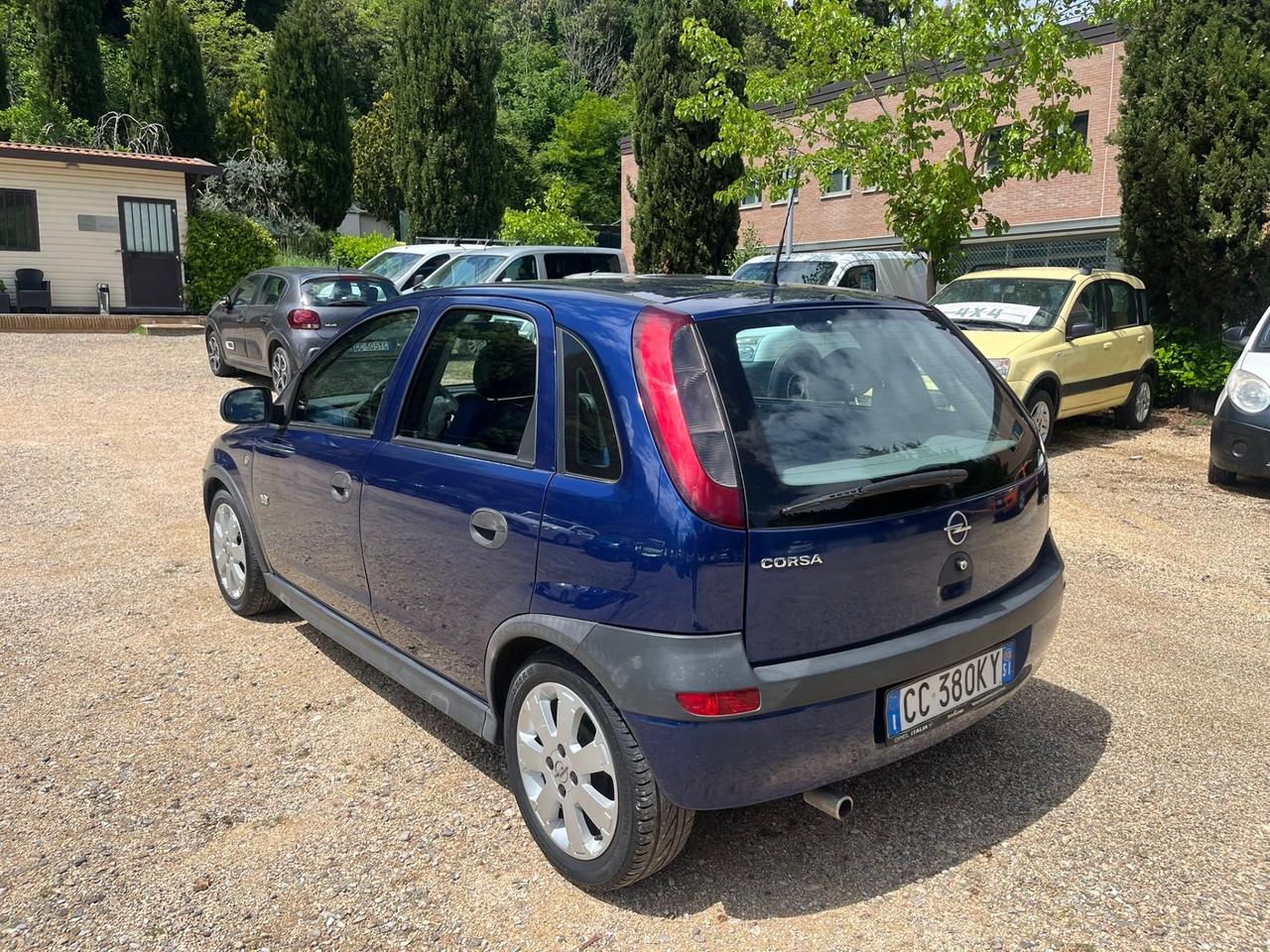 Opel Corsa 1.2i 16V cat 5 porte 'Njoy