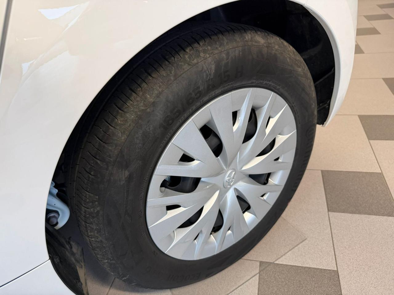 Toyota Yaris 1.5 Hybrid 5 porte Active