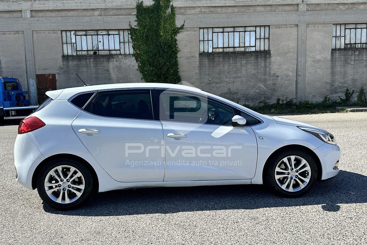 KIA cee'd 1.6 CRDi 128 CV 5 porte Stop&Go high tech