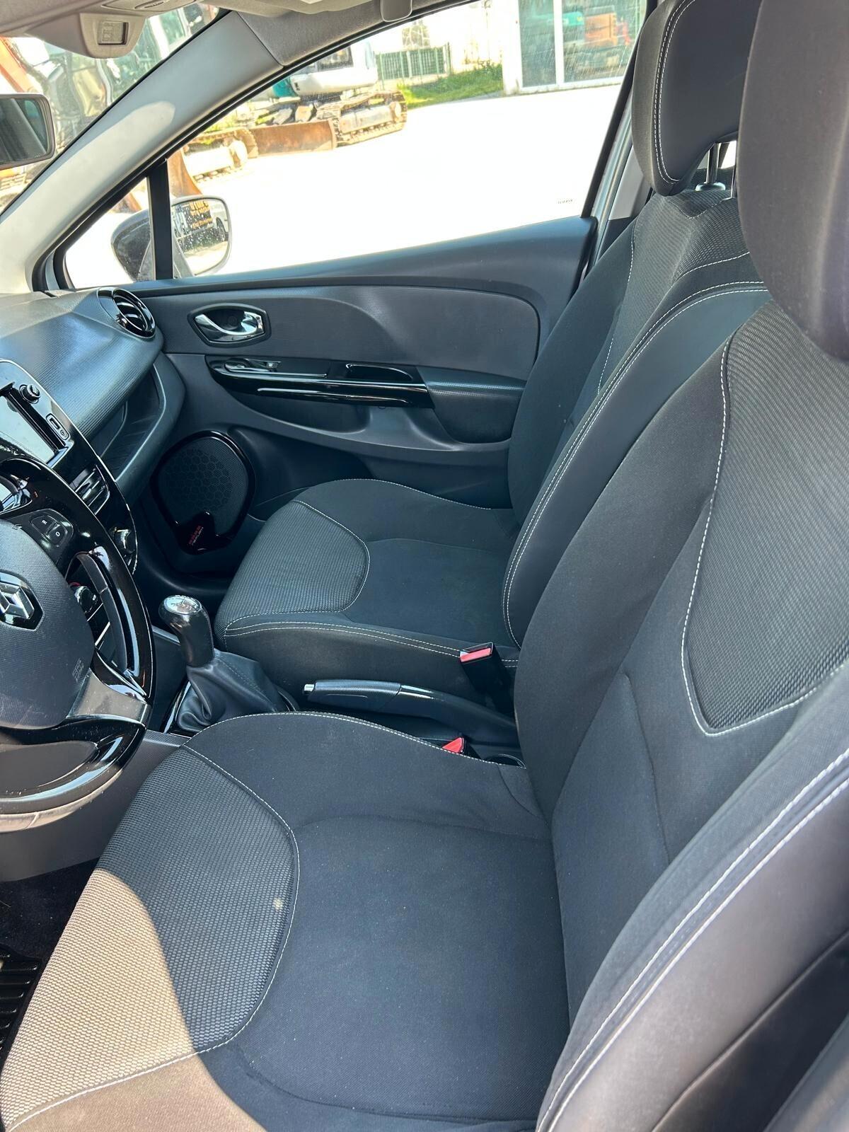 Renault Clio 1.2 75CV 5 porte Live ok neo patentati