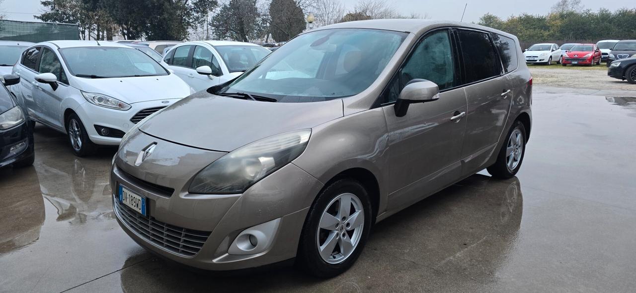 Renault Scenic Grand Scénic 1.5 dCi/105CV PlayStation Portable