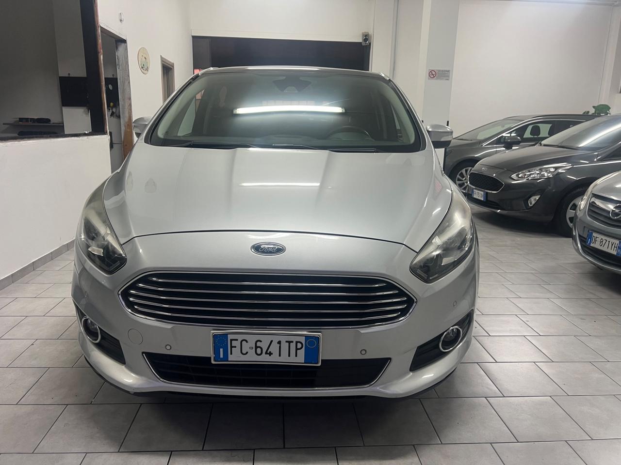 Ford S-Max 2.0 TDCi 180CV SETTE POSTI Powershift Titanium