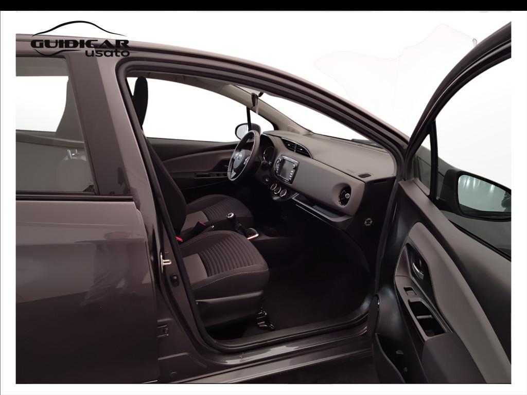 TOYOTA Yaris III 2017 - Yaris 5p 1.0 Active my18