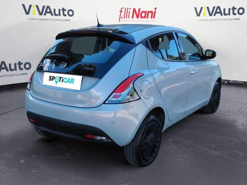 Lancia Ypsilon Ypsilon 1.0 FireFly 5 porte S&S Hybrid Silver