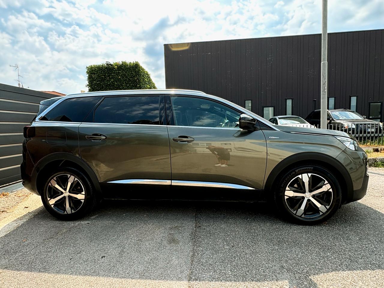 PEUGEOT 5008 2.0D 6m- 7POSTI -119000km-FULL-2018