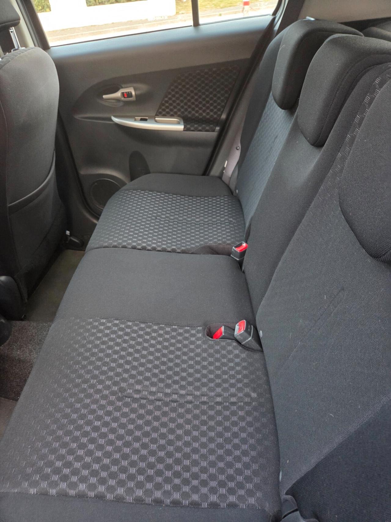 Toyota Urban Cruiser 4x4 - 2010