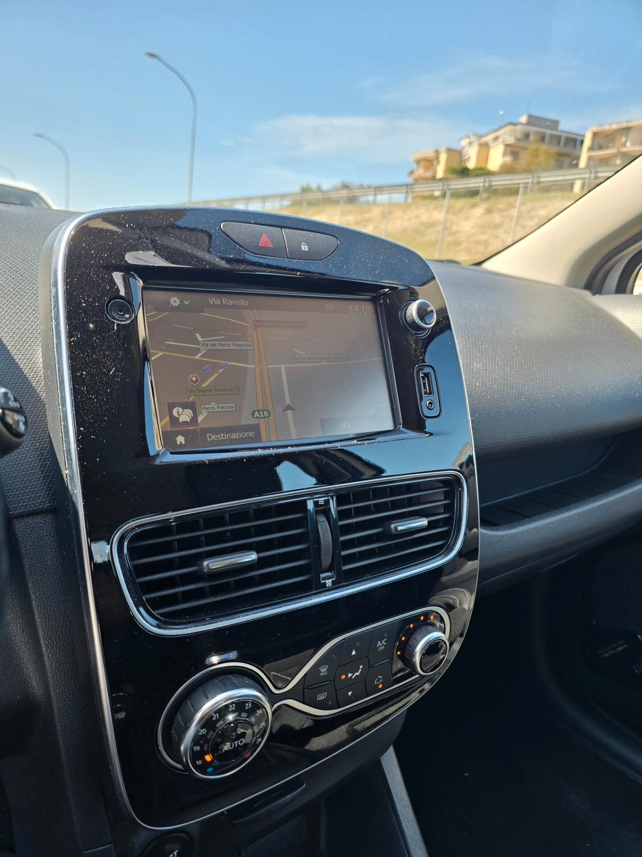 Renault Clio dCi 8V 75 CV Start&Stop 5 porte Energy Intens