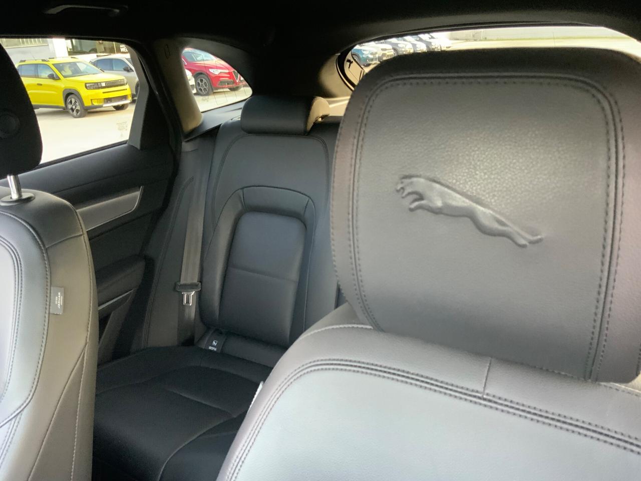 Jaguar F-Pace 2.0 D 163 CV AWD aut. SE
