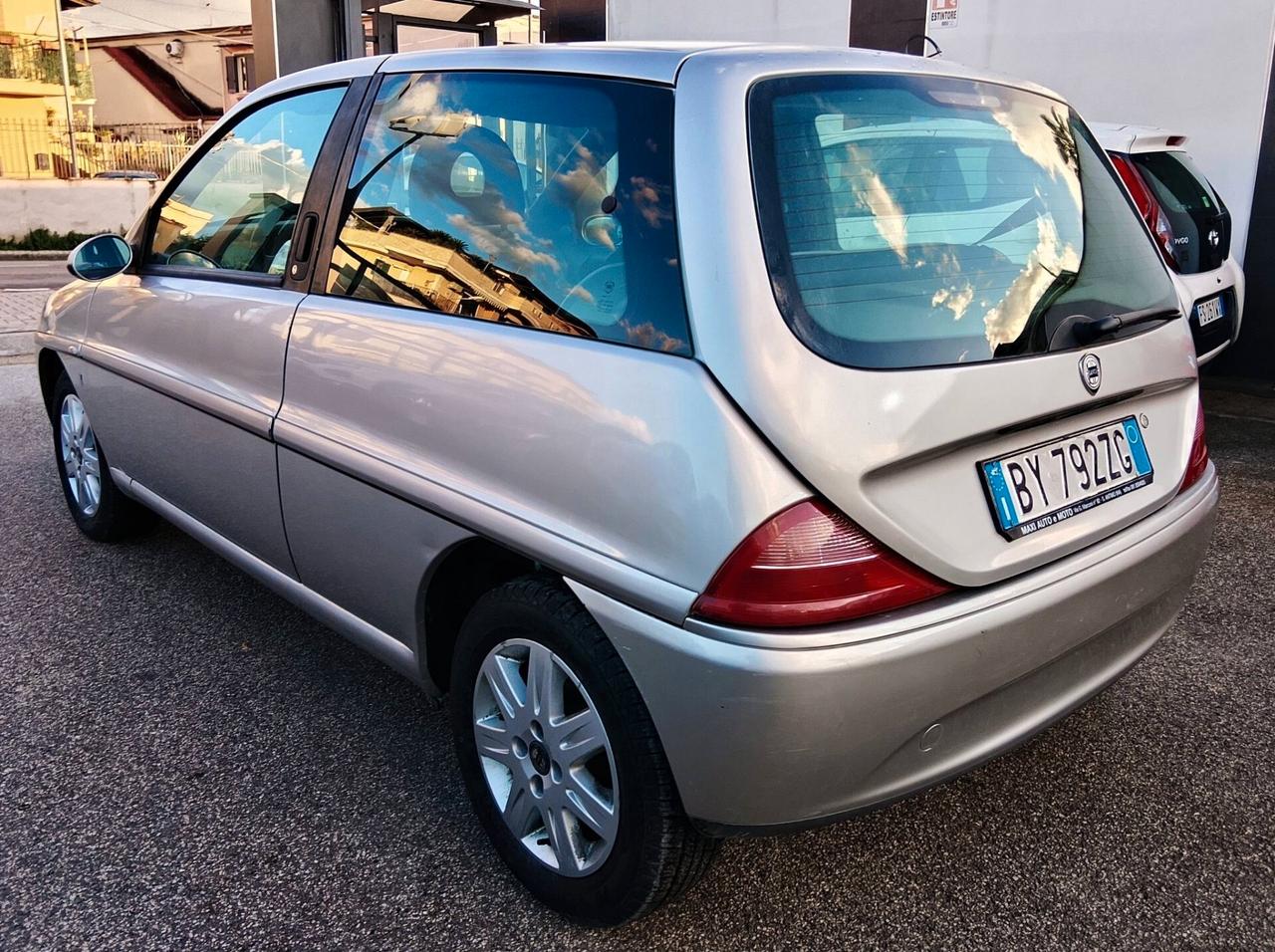 Lancia Y 1.2 PRONTA ALL'USO