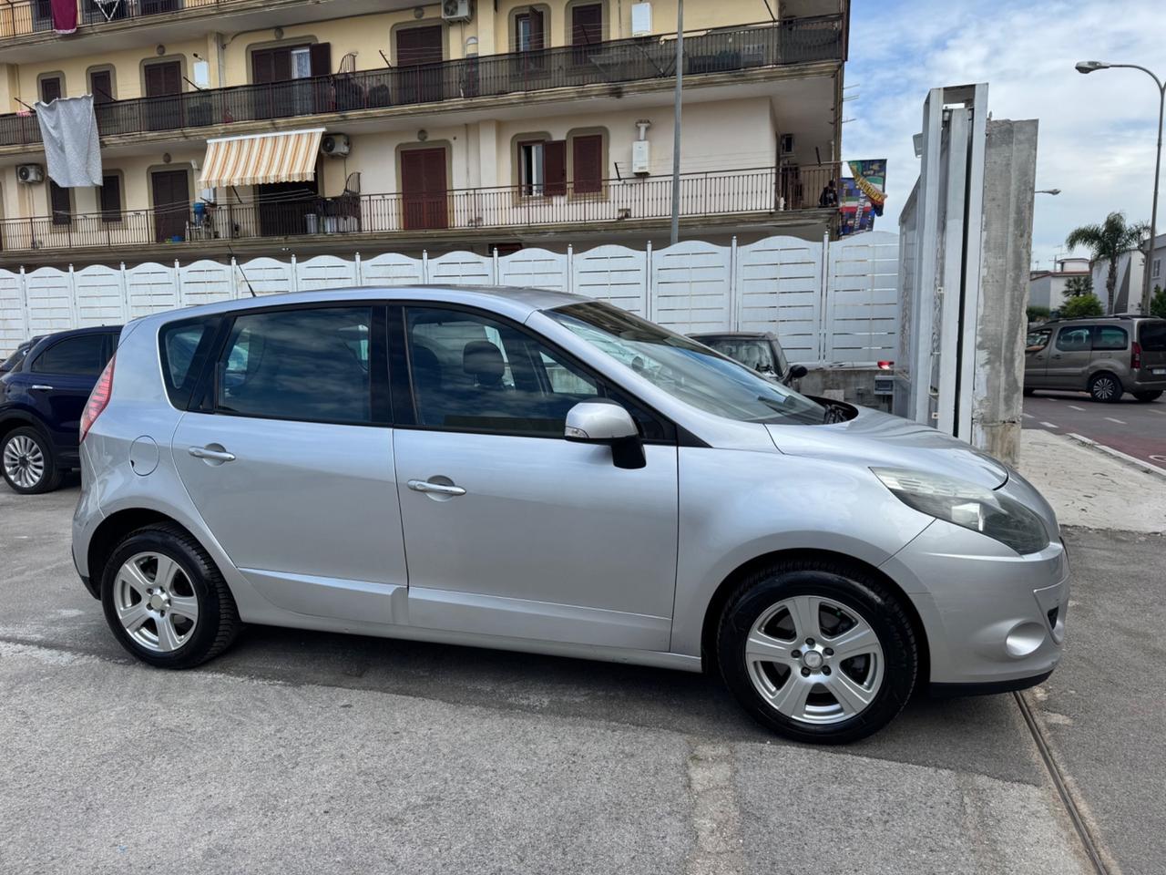 Renault Scenic X-Mod 1.5 DIESEL 110CV 2010